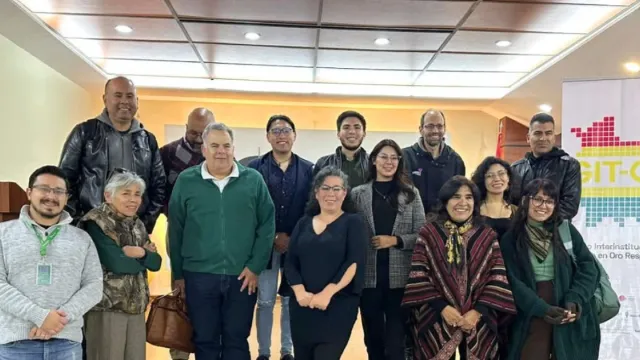 Litio y futuro energético: USFA acoge un debate estratégico sobre minerales críticos en Bolivia