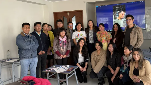 Jóvenes emprendedores presentan proyectos innovadores y sostenibles en la Universidad Privada San Francisco de Asís